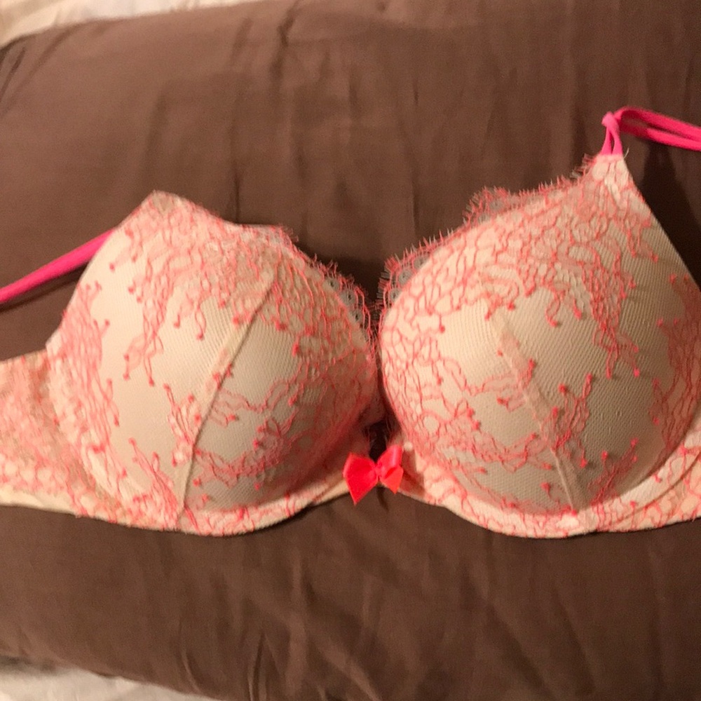 Victoria secret push up bra